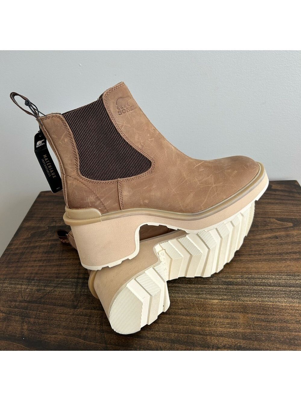 SOREL Women’s Hi-Line Heel Chelsea Boots, Size 7. - Picture 2 of 11
